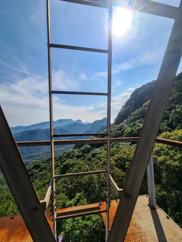 Vista do primeiro patamar da Torre da Cotesp em Pedro de Toledo.